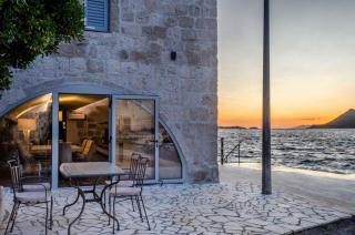 Fantastic Seafront Villa 4 Bedrooms Villa Samostan Prestige Stunning Sea Views Enclosed Garden With Private Pool Korcula - Korčula (Curzola) - 2