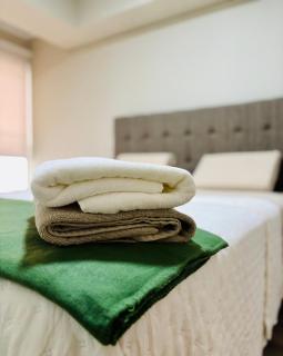 Modern and centrally located with a rooftop - 5