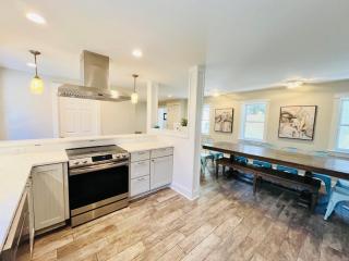 Central avenue 33476 - 1