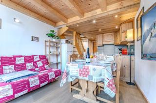 Cozy Ski-In Ski-Out with Balcony View and Parking - Val Thorens - 2