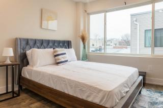 Modern 2bed2bath-wd-queenbedworkdeskwificent - 4