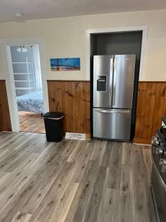 Beverly, Salem, Dwtn, Water and Train - 7