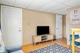 Nothing Fancy Older Pet Friendly Aartment - Dover - 4