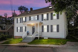 Lovely Downtown Oasis Near Hospitals, Colleges, and Beaches - Amesbury - 0