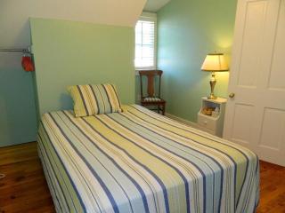 Laurel street 204 - 6