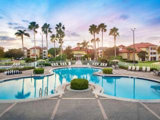 Sheraton PGA Vacation 2BR Apartment with Resort Access - Carlton - 0