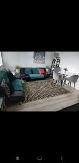 Cosy Family Apartment - Bradford - 8