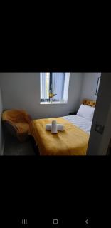 Cosy Family Apartment - Bradford - 7