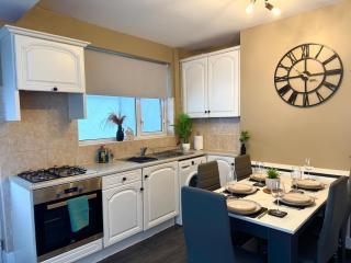 Extended Stay Welcome - Sleeps 5 - Free Parking - Bentley - 2