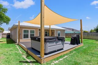 Amazing New 3br/2ba Laguna Beach! / 6p GOLF CART: 2 mins to Beach/West PCB - 9