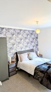 Horse view spacious 4BR Hse sleeps 8 Garden & driveway parking - Abbey Wood - 9