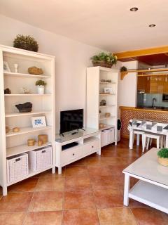 Chic Resort Feel - Oceanfront, Heated Pool - Adeje - 5