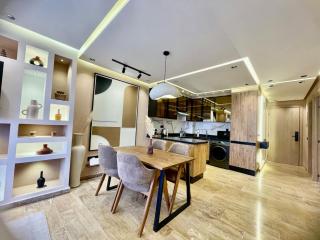 Elegant Gueliz Hideaway - Chic Suite with Balcony - Marrakech - 2