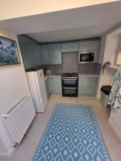 Bright 3 Bed Home Close to Beach & Nature Reserve on South West Coast Path - 5