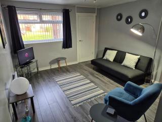 Self-contained 1 bedroom flat - Liverpool - 0