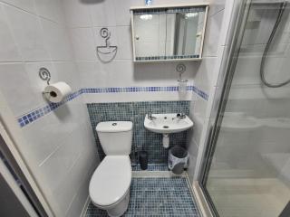 Self-contained 1 bedroom flat - Liverpool - 8