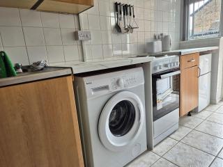 Self-contained 1 bedroom flat - Liverpool - 2