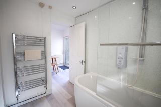 Modern 2Bed Garden Apartment in Heart of Penarth - Moffat - 5