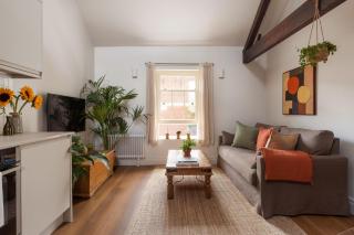 Leworth Apartments, Windsor - Windsor - 0