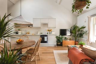 Leworth Apartments, Windsor - Windsor - 9