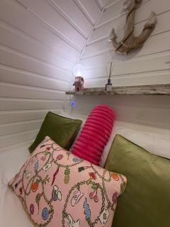 Paddock Pod - Sleeps 4 & Roofed Over Private Hot Tub & NEW SAUNA - Burnfoot - 8