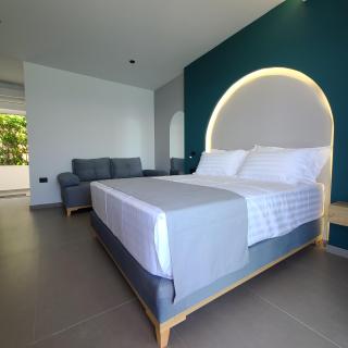 Sunset Boulevard Hotel - Qeparo - 2