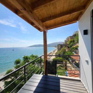 Sunset Boulevard Hotel - Qeparo - 7