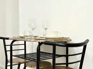 Chic 1-Bed Apartment, Leicester City Centre - Leicester - 7