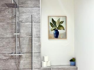 Chic 1-Bed Apartment, Leicester City Centre - Leicester - 2