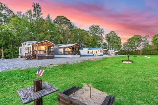 6 A Little Wanderlust Lux Tiny House, Firepit, Boat Parking, 5 Mins to Lake, Downtown - Guntersville - 0