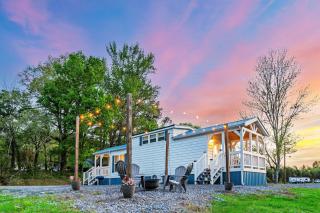 7 Le Soleil Retro Tiny House, Boat Parking, Mins to Lake Guntersville, City Harbor - Guntersville - 9