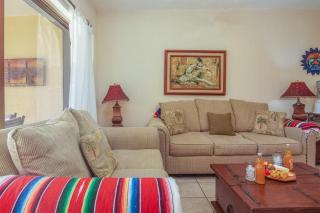 Barefoot Bumblebee Newly Renovated Ocean View Condo - 8