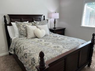Dazzling 5 Bedroom Pool Home 1/4 Mile To Disney - Anaheim - 8