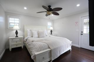 Incredible 5 Bedroom, 4 Bath, Rock Pool & Jacuzzi Home, 1/2 Mile Walk To Disney - Anaheim - 8