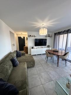 super appartement F3 avec jardin - 1