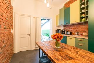First Hostel - Bucarest - 0