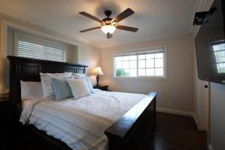 Highly Upgraded, 5 Bed, 45 ba, New Pool w/Jacuzzi, 1/2 mile walk to Disney - Anaheim - 1