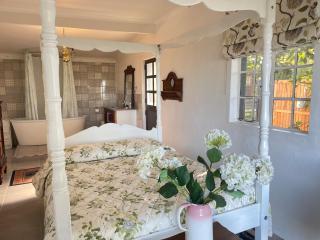 Honeymoon Stay at The James Family Farm - Grabouw - 9