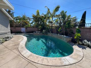 Dazzling 5 Bedroom Pool Home 1/4 Mile To Disney - Anaheim - 3