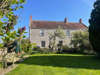 Grade II Listed House Tranquil Garden & Parking - Kingsdon - 0