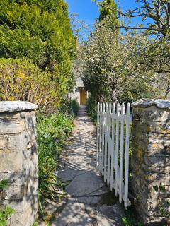 Grade II Listed House Tranquil Garden & Parking - Kingsdon - 9