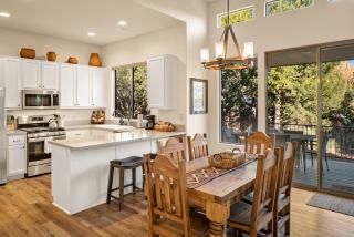 Luxury Sedona Living Remodeled with Red Rock Views! - Sedona - 8
