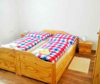Bujtina Zguri - - 2