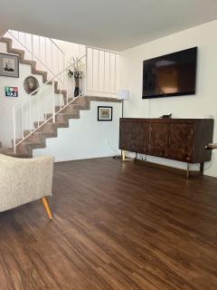 Two Bedroom Condo in Huntington Beach - Huntington Beach - 5