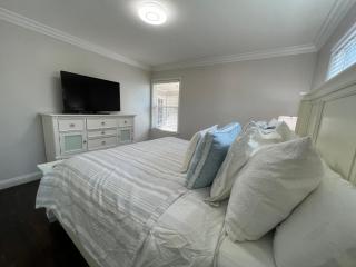 Dazzling 5 Bedroom Pool Home 1/4 Mile To Disney - Anaheim - 1
