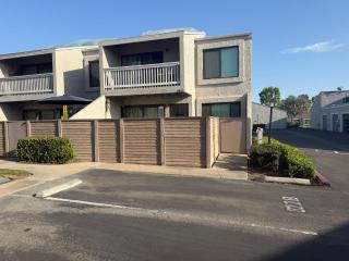 Two Bedroom Condo in Huntington Beach - Huntington Beach - 0