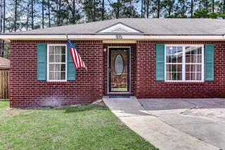 Ruby Red Reels- 15 Mins to Downtown - Savannah - 0