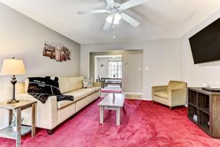 Ruby Red Reels- 15 Mins to Downtown - Savannah - 8