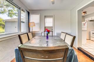 7 Mi to Beach Cozy Home with Yard in Englewood! - Englewood - 1