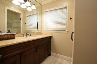 Incredible Estate 5 Bedrooms 3 bathroom w/Resort Style Rock Pool & Jacuzzi - Fullerton - 9